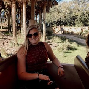 Meet your Posher, Gillian